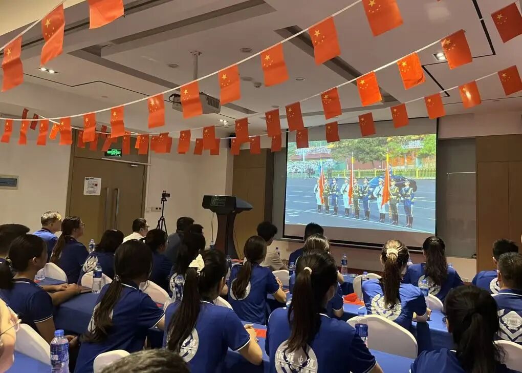 湘聯電纜集體觀看九三閱兵，汲取奮進力量！